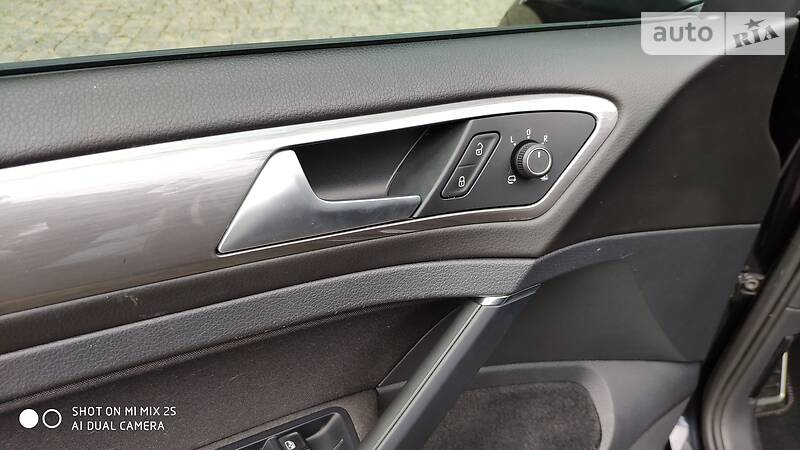 Універсал Volkswagen Golf 2016 в Чернівцях фото 12 Універсал Volkswagen Golf 2016 в Чернівцях