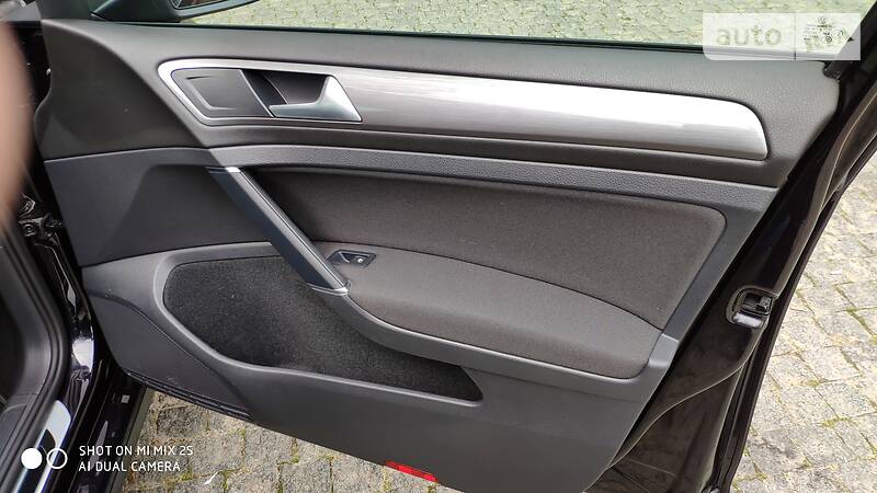 Універсал Volkswagen Golf 2016 в Чернівцях фото 18 Універсал Volkswagen Golf 2016 в Чернівцях