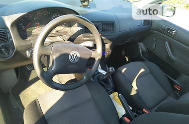 Універсал Volkswagen Golf 2000 в 