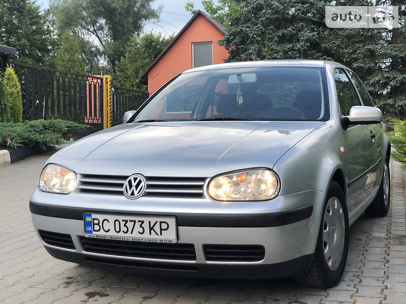 Хетчбек Volkswagen Golf 2000 в Дрогобичі