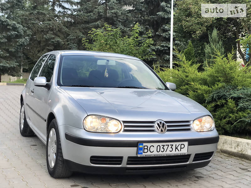Хетчбек Volkswagen Golf 2000 в Дрогобичі