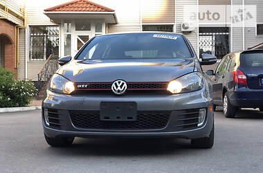 Хетчбек Volkswagen Golf 2013 в 
