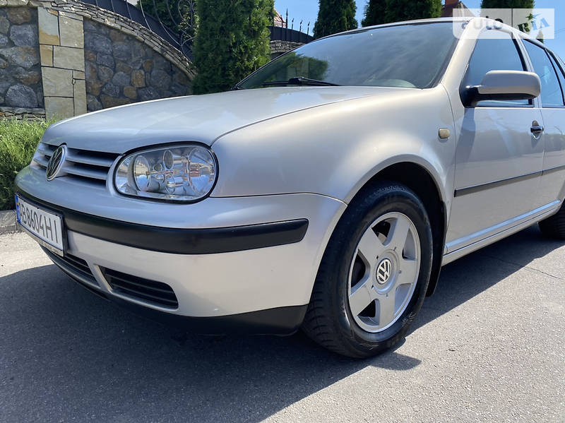 Хетчбек Volkswagen Golf 1998 в Вінниці