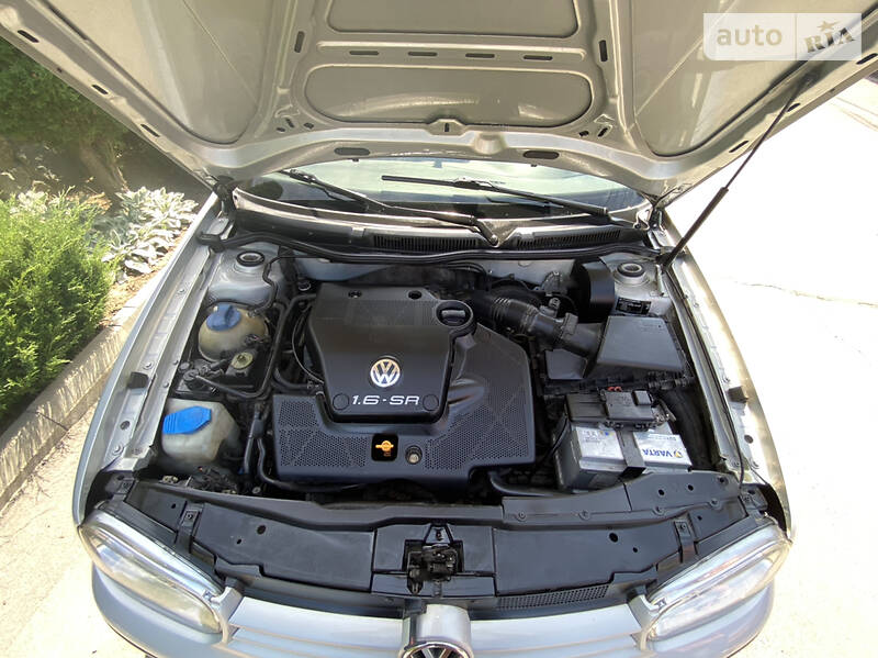 Хетчбек Volkswagen Golf 1998 в Вінниці