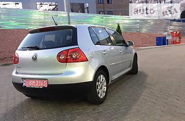 Хетчбек Volkswagen Golf 2008 в 