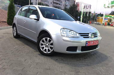 Хетчбек Volkswagen Golf 2008 в 