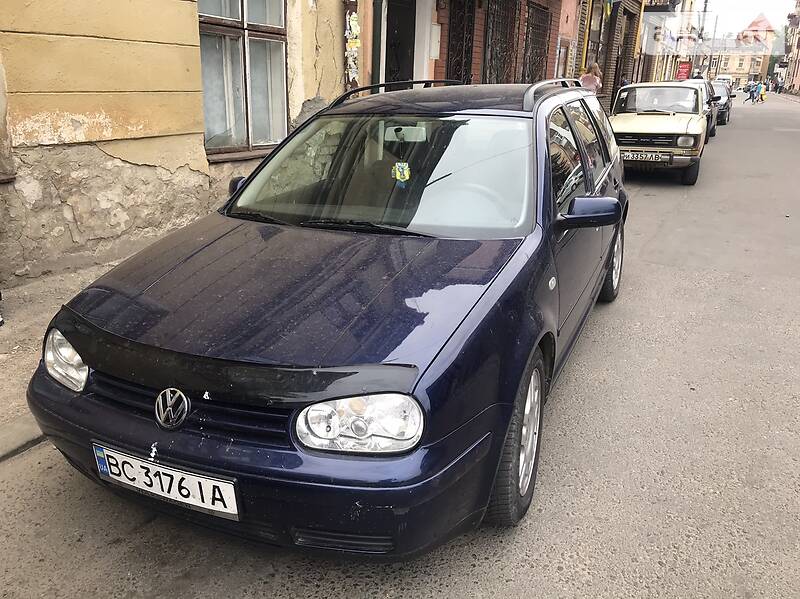 Універсал Volkswagen Golf 2000 в Самборі