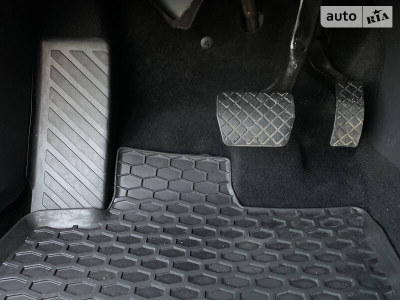 Універсал Volkswagen Golf 2018 в Дніпрі фото 44 Універсал Volkswagen Golf 2018 в Дніпрі