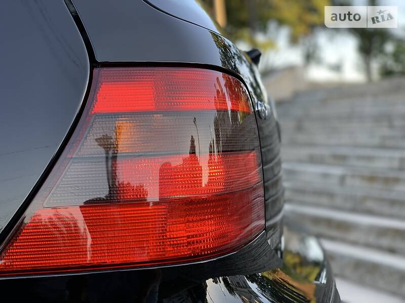 Хэтчбек Volkswagen Golf 2001 в Белой Церкви