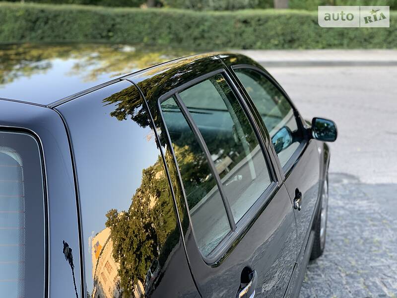 Хэтчбек Volkswagen Golf 2001 в Белой Церкви