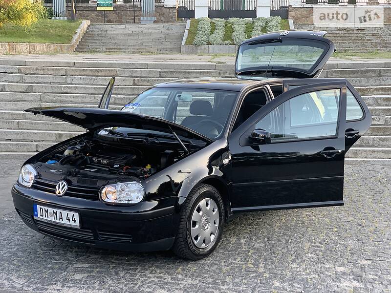 Хэтчбек Volkswagen Golf 2001 в Белой Церкви