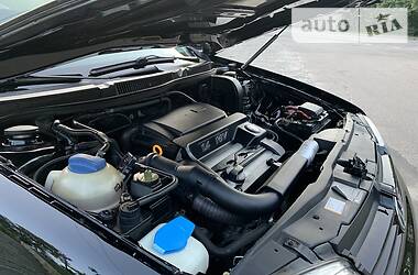 Хетчбек Volkswagen Golf 2001 в 