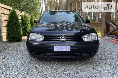 Универсал Volkswagen Golf 2001 в Житомире
