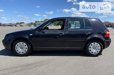 Хэтчбек Volkswagen Golf 2003 в Одессе