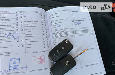 Хетчбек Volkswagen Golf 2011 в 