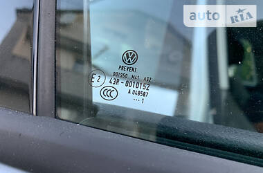 Хетчбек Volkswagen Golf 2011 в 