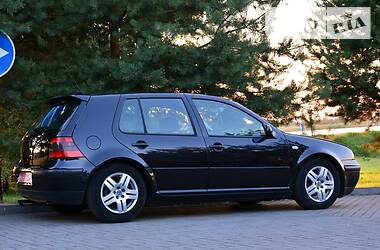 Хэтчбек Volkswagen Golf 2002 в Бориславе