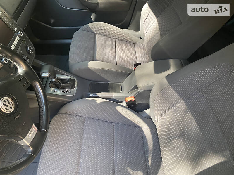 Хетчбек Volkswagen Golf 2007 в Києві