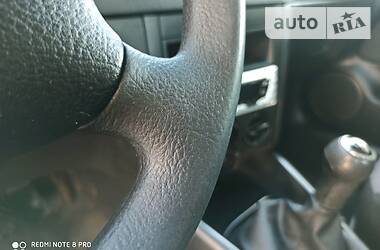 Хетчбек Volkswagen Golf 2001 в 