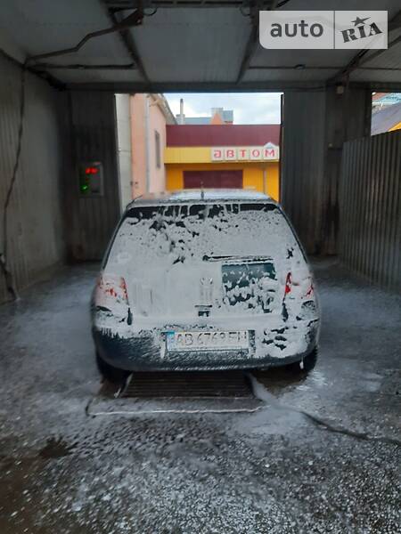 Хетчбек Volkswagen Golf 2002 в Хмельницькому