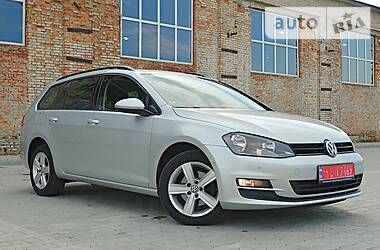 Універсал Volkswagen Golf 2014 в 