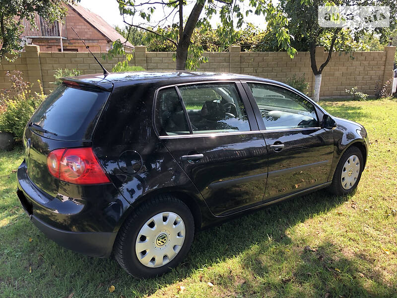 Хетчбек Volkswagen Golf 2005 в Луцьку фото 4 Хетчбек Volkswagen Golf 2005 в Луцьку