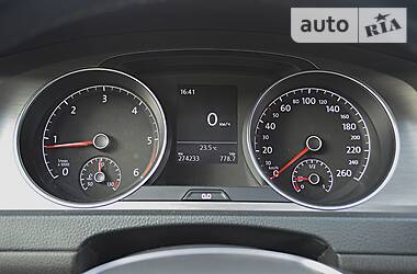 Універсал Volkswagen Golf 2014 в 