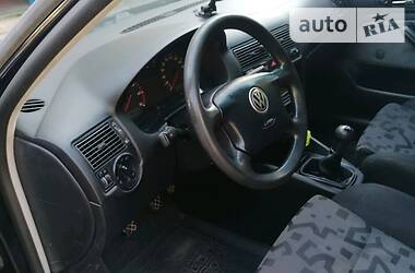 Хэтчбек Volkswagen Golf 1999 в Богуславе