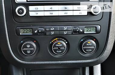 Хетчбек Volkswagen Golf 2007 в 
