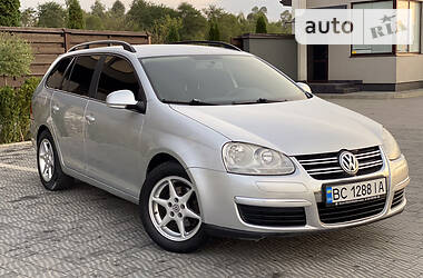 Универсал Volkswagen Golf 2008 в Стрые