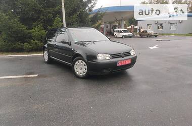 Хэтчбек Volkswagen Golf 2003 в Бердичеве