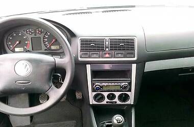 Хетчбек Volkswagen Golf 2003 в Слов'янську