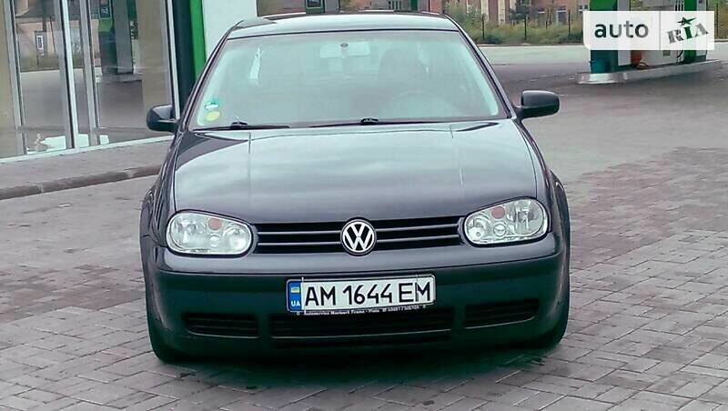 Хетчбек Volkswagen Golf 2003 в Слов'янську