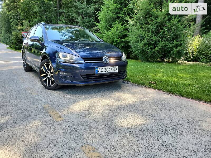 Универсал Volkswagen Golf 2014 в Мукачево