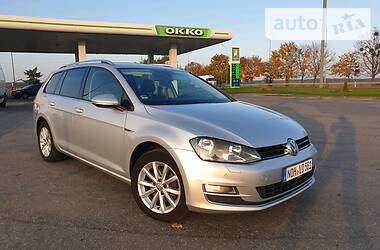 Универсал Volkswagen Golf 2015 в Львове