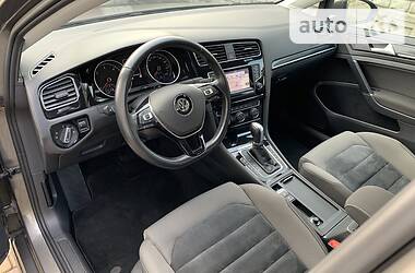 Универсал Volkswagen Golf 2015 в Луцке