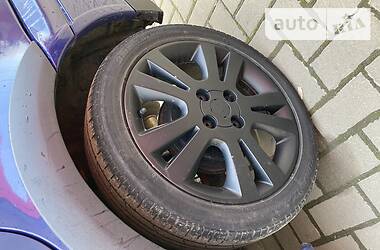 Хетчбек Volkswagen Golf 1996 в 