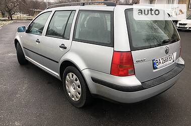 Универсал Volkswagen Golf 2001 в Знаменке