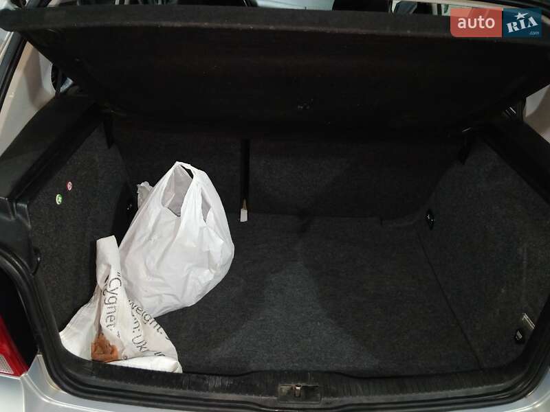 Хетчбек Volkswagen Golf 1999 в Хмельницькому