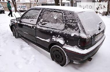 Хэтчбек Volkswagen Golf 1994 в Ровно