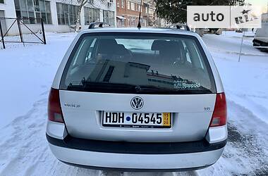 Универсал Volkswagen Golf 2001 в Виннице