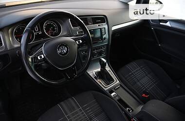 Универсал Volkswagen Golf 2015 в Дрогобыче