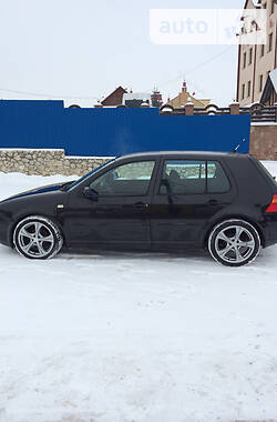 Хетчбек Volkswagen Golf 2000 в Тернополі