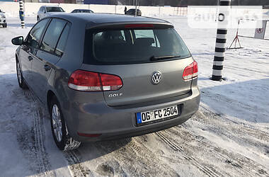 Хетчбек Volkswagen Golf 2010 в Дніпрі