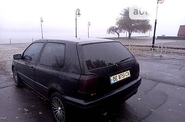 Хэтчбек Volkswagen Golf 1994 в Херсоне