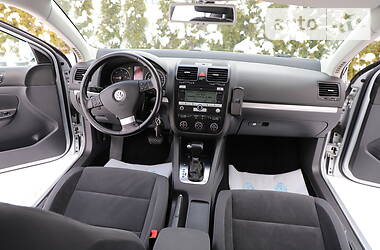 Универсал Volkswagen Golf 2009 в Дрогобыче