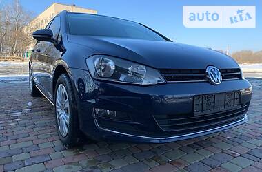 Универсал Volkswagen Golf 2015 в Коростене