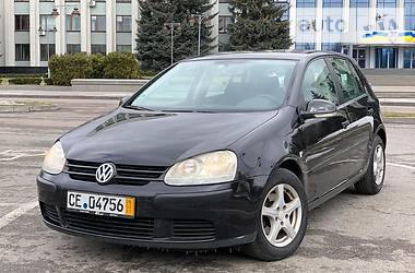 Хэтчбек Volkswagen Golf 2005 в Ровно