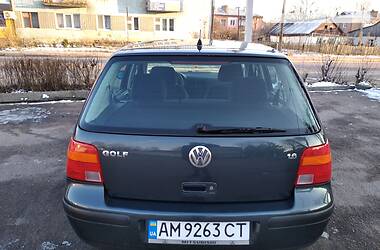 Хэтчбек Volkswagen Golf 2003 в Хорошеве