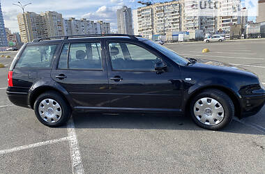 Универсал Volkswagen Golf 2004 в Киеве